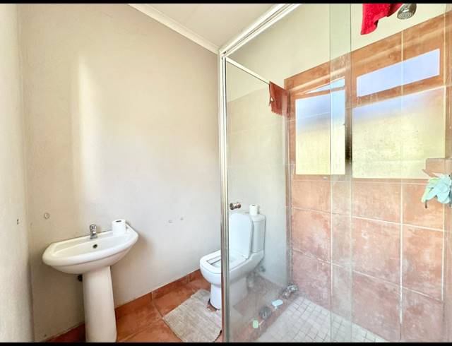 4 BEDROOM HOUSE FOR SALE IN CYCAD ESTATE